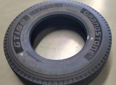 11R22.5 TRUCK TIRE HIGHWAY ROAD
